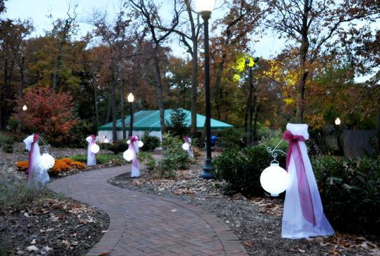 Sunset Garden - Ceremony Walkway